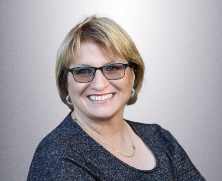 Shelly Lessard 1 1 768x628