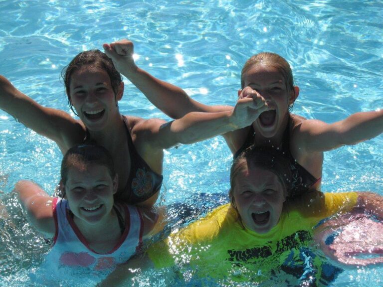 CCR Swimming 768x576