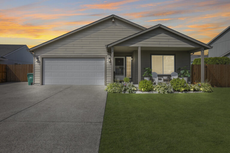 34361NERaenna 01 768x512